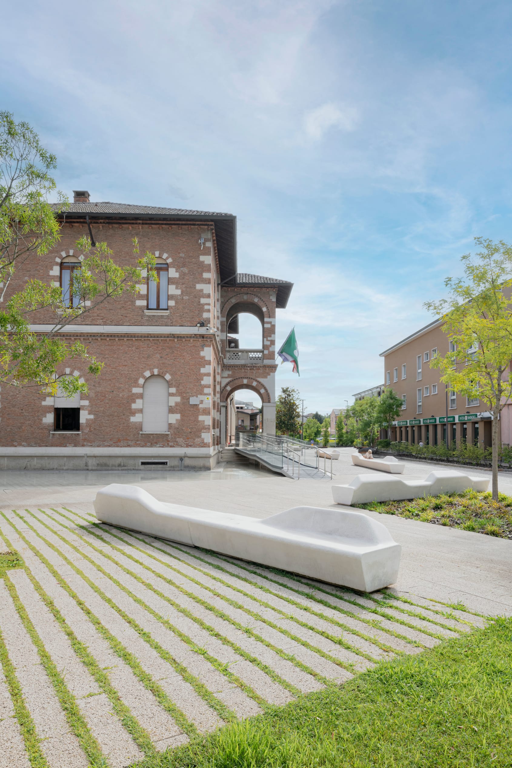 Piazza Comunale Paullo (MI) - Favaro1