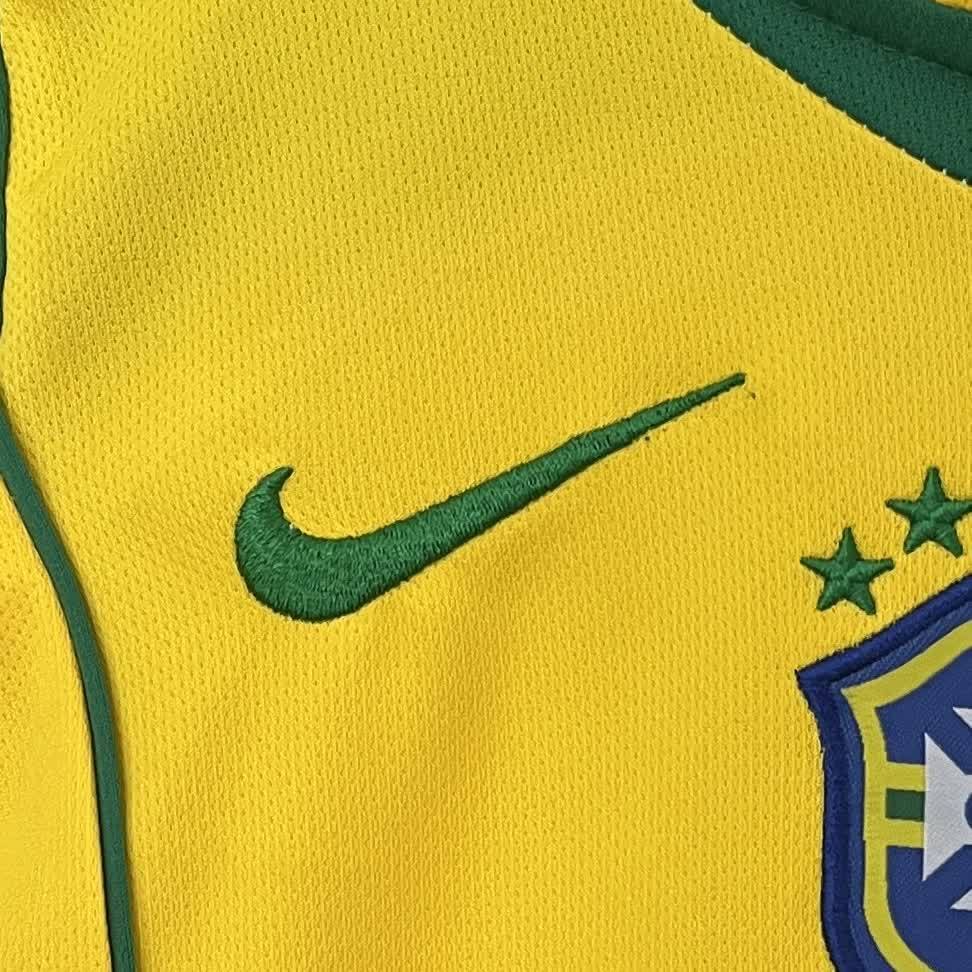 Kit Infantil Brasil Retrô | Copa América 2004