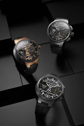 Louis Vuitton: Tambour Curve GMT Flying Tourbillon