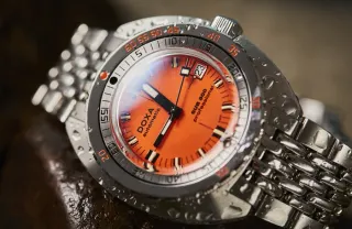 Doxa: Sub 300 COSC Professional in Orange