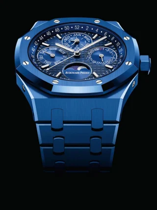 Erstmals in blauer Keramik: Audemars Piguet Royal Oak Ewiger Kalender