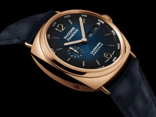 Panerai: Radiomir Jahreskalender PAM01363 in Goldtech