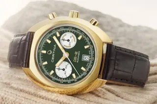 Die neue DS-2 Chronograph Automatik von Certina mit Goldgehäuse und grünem Zifferblatt