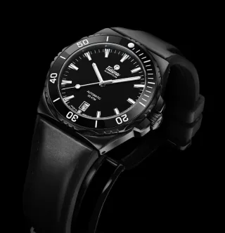 Tutima Glashütte: M2 Seven Seas S Black Limited Edition