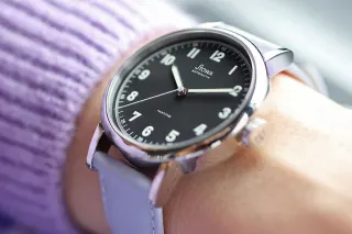 Stowa: Partitio Lavender mit hellviolettem Lederband