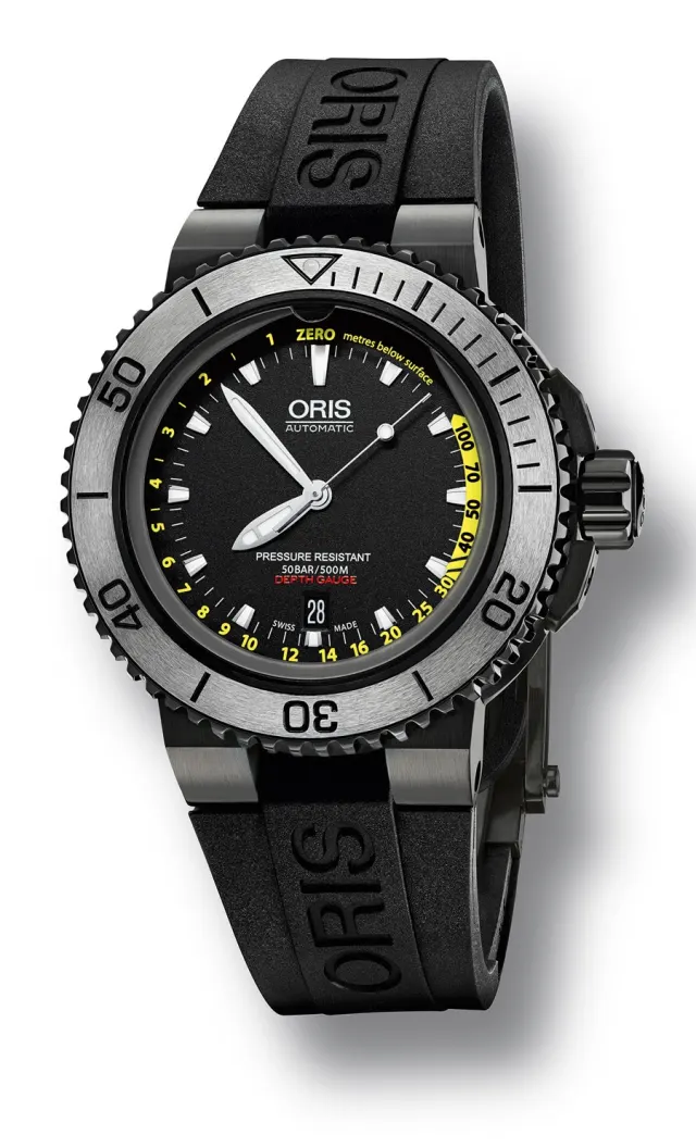 Oris: Aquis Depth Gauge Yellow, schwarzes Armband