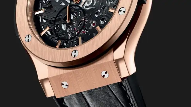 Die Classic Fusion Extra-Thin Skeleton von Hublot