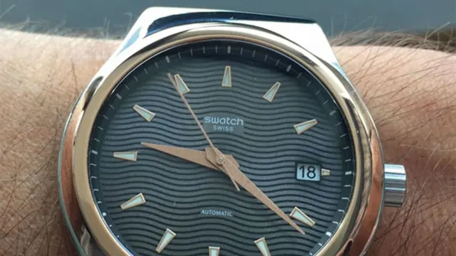 Swatch: Sistem51 Irony Tux