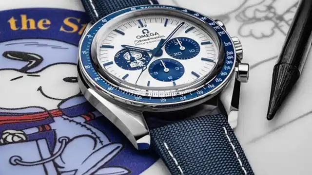 Omega: Speedmaster Silver Snoopy Award