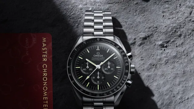 Omega: Speedmaster Moonwatch Professional Master Chronometer Chronograph 42MM