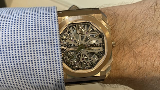 Wristshot der Bulgari Octo Finissimo Skeleton 8 Days