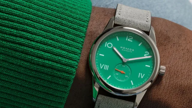 Nomos Glashütte: Club Campus electric green