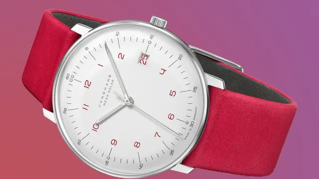 Junghans max bill MEGA Solar in Rot