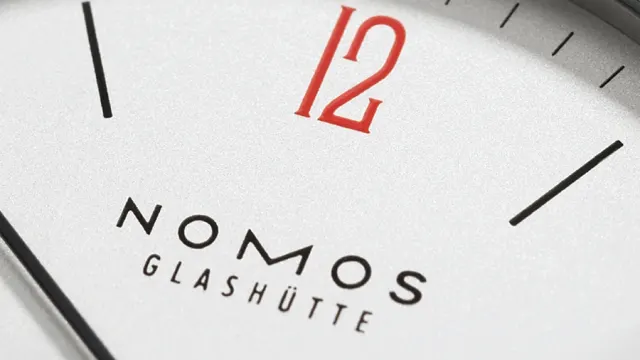 Nomos Glashütte: Zifferblatt