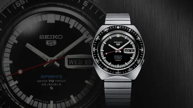 Die Referenz SRPK17 sieht der ersten Seiko 5 Sports von 1968 (im Hintergrund) sehr ähnlich