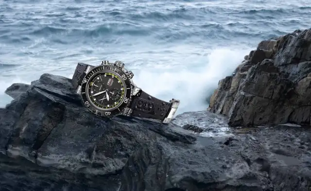 Oris: Aquis Depth Gauge Chronograph