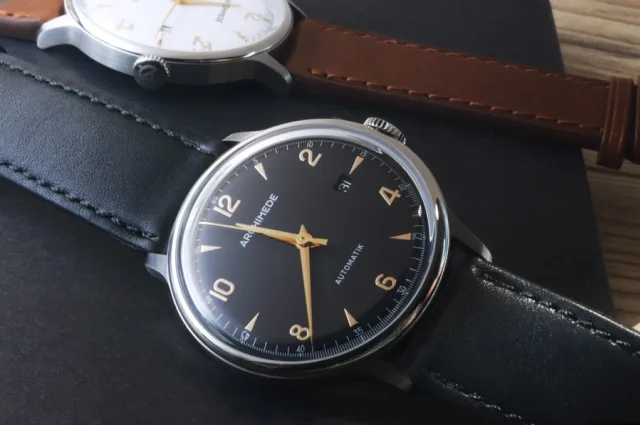 Archimede: 1950-2 Bicolor mit schwarzem Zifferblatt
