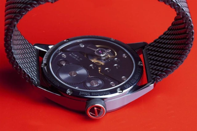 Neuhaus-Janus-DoubleSpeed-Sport-Rueckseite.jpg Neuhaus-Janus-DoubleSpeed-Sport-Rueckseite.jpg