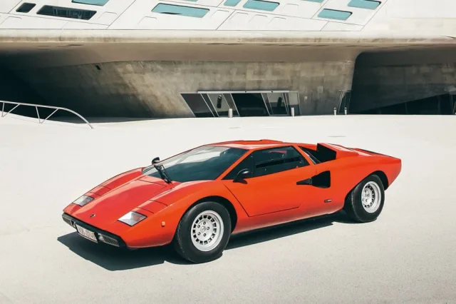 Lamborghini-Countach-LP400.jpg Lamborghini-Countach-LP400.jpg