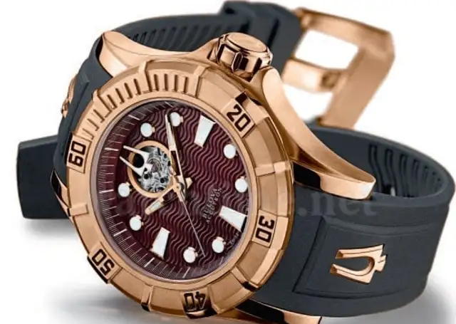 bulova-accutron-kirkwood