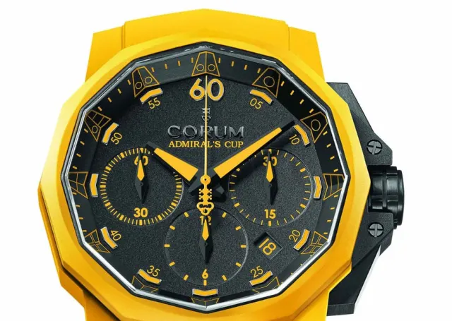 Admiral's Cup Challenger 44 Chrono Rubber in gelb