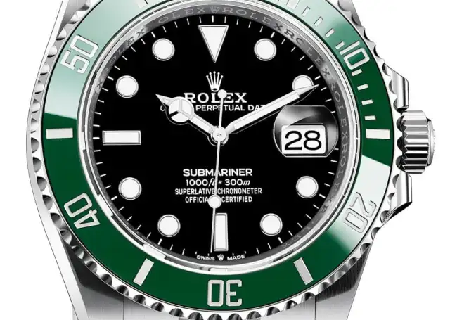 Neu 2020: Rolex Oyster Perpetual Submariner Date in Stahl mit schwarzem Zifferblatt und grüner Keramiklünette