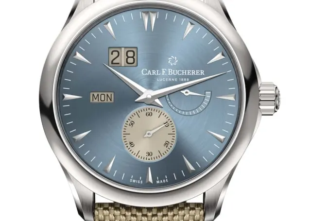 Carl F Bucherer: Manero Peripheral Big Date mit blauem Zifferblatt und Textilband