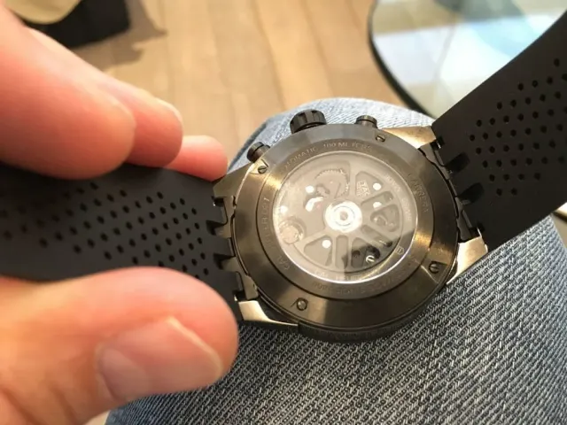 In der Carrera Heuer 02 tickt das Chronographenkaliber CH80