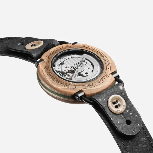 Baume-HRS-Limited-Edition-42mm-Automatic-Rueckseite.jpg Baume-HRS-Limited-Edition-42mm-Automatic-Rueckseite.jpg