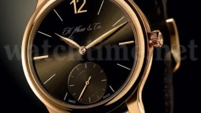 H. Moser & Cie.: Mayu Marrone