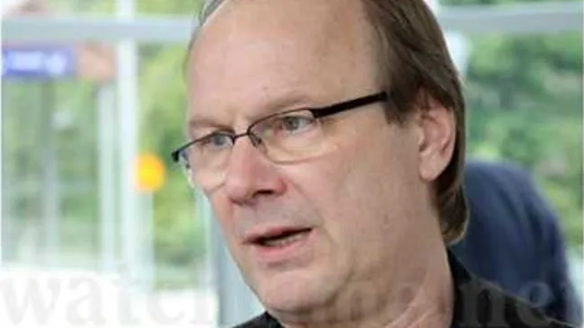 Nomos Roland Schwerdtner