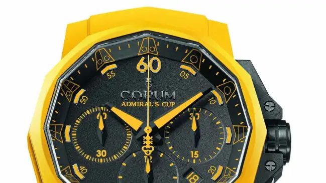 Admiral's Cup Challenger 44 Chrono Rubber in gelb