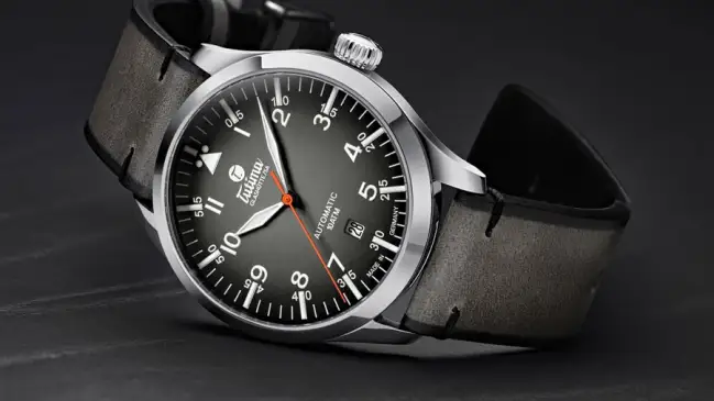 Tutima: Flieger mit grauem Zifferblatt