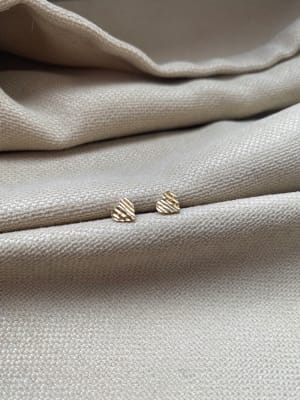 Złote kolczyki 333 SERCA DIAMENTOWANE - miniatura 2