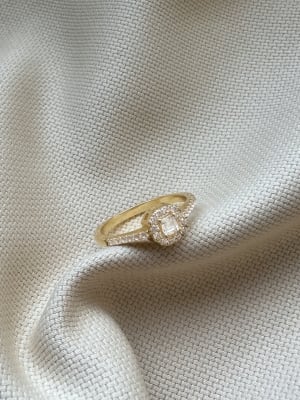 Złoty pierścionek 585 DUŻA CYRKONIA R.14 - miniatura 1