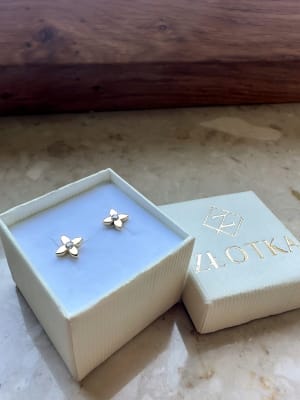 Złote kolczyki 585 KWIATUSZKI Z CYRKONIĄ - miniatura 3