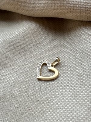 Złota zawieszka 585 SERCE Z CYRKONIAMI - miniatura 1