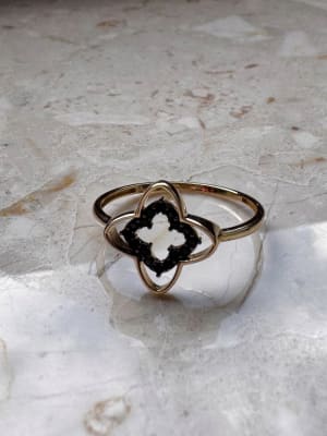 Złoty pierścionek 585 KWIATEK R.16 - miniatura 1