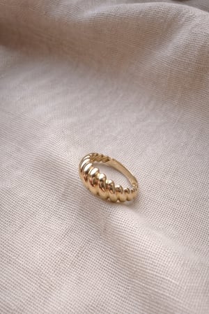 Złoty pierścionek 585 FALOWANY - miniatura 1