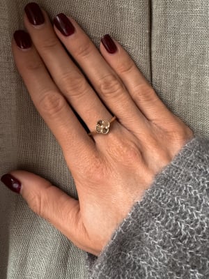 Złoty pierścionek 585 KWIATUSZEK - miniatura 2