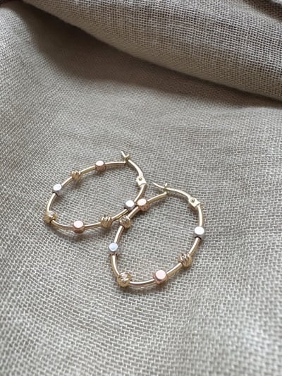 Złote kolczyki 585 KÓŁKA Z KULKAMI