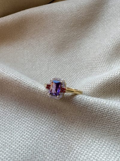 Złoty pierścionek 585 FIOLETOWY KAMIEŃ