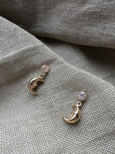 Złote kolczyki 585 WISZĄCE KSIĘŻYCE