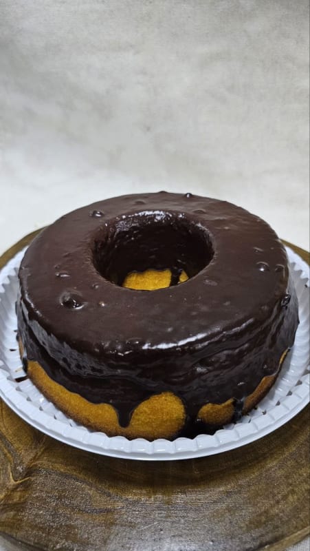 Bolo Caseiro - com cobertura