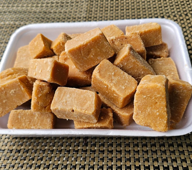 Doce de Leite com coco em Cubinhos