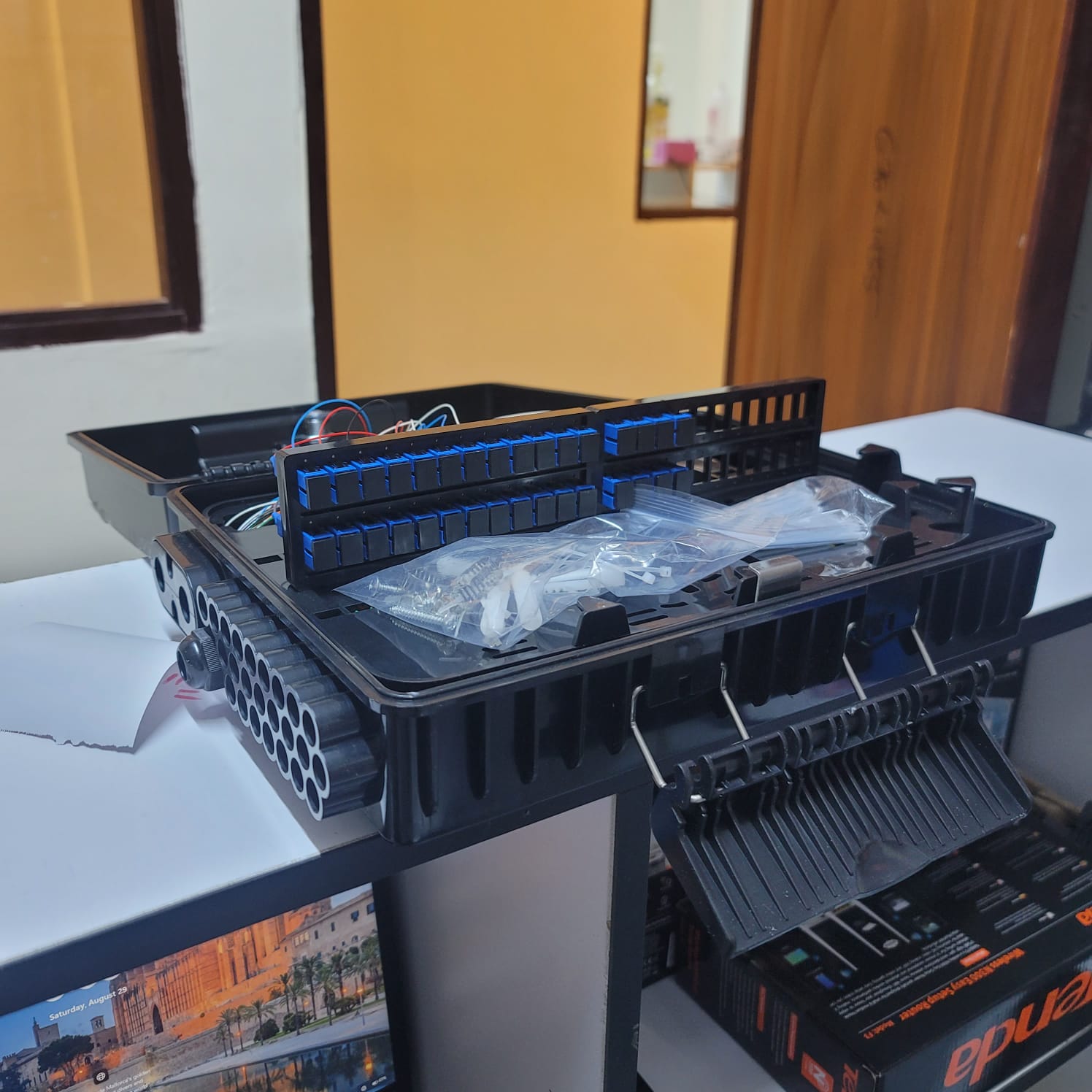 FAT Box SC/UPC 1x32 Outdoor Loaded PLC Splitter