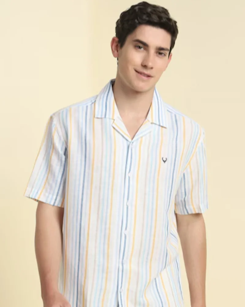 Men White Stripe Casual Shirts