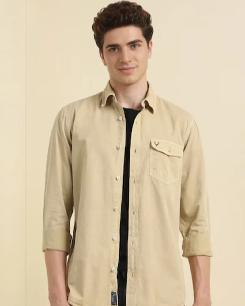 Men Beige Slim Fit Solid Casual Shirts