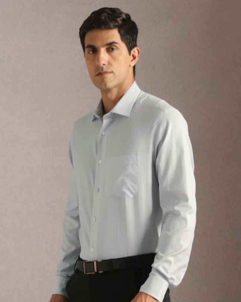 Men Grey Textured Formal Shirt - View 2