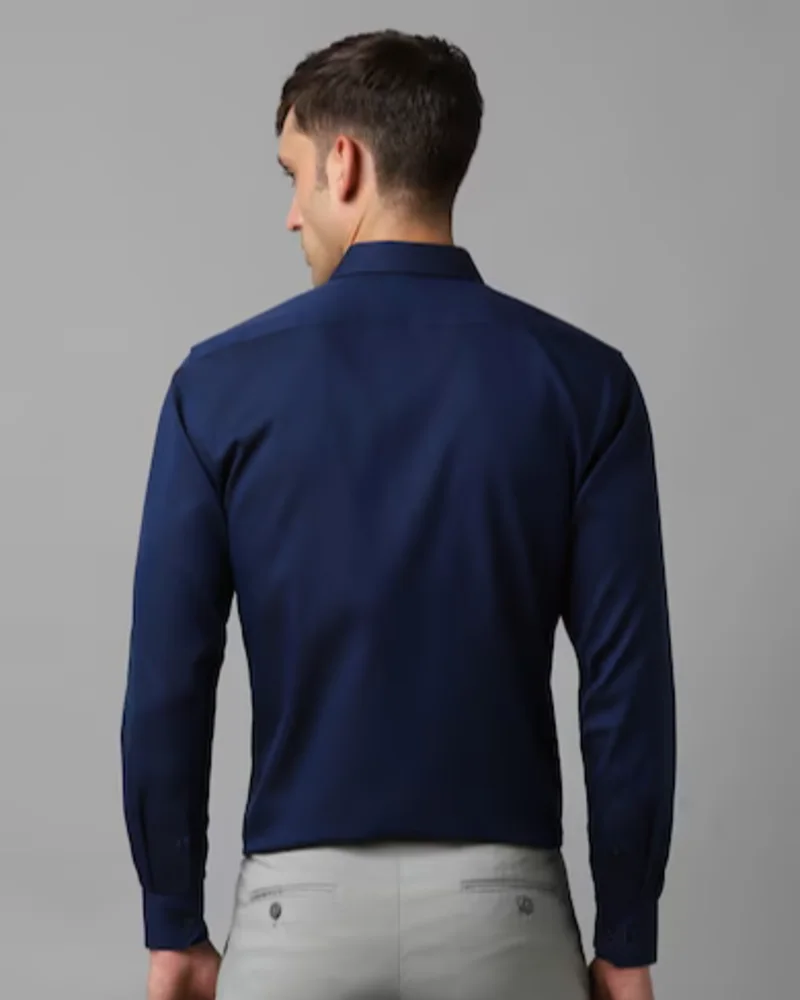 Men Navy Classic Fit Solid Formal Shirt - View 3